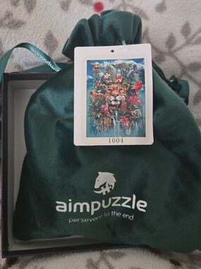 Aimpuzzle Puzzle & Bag NIB